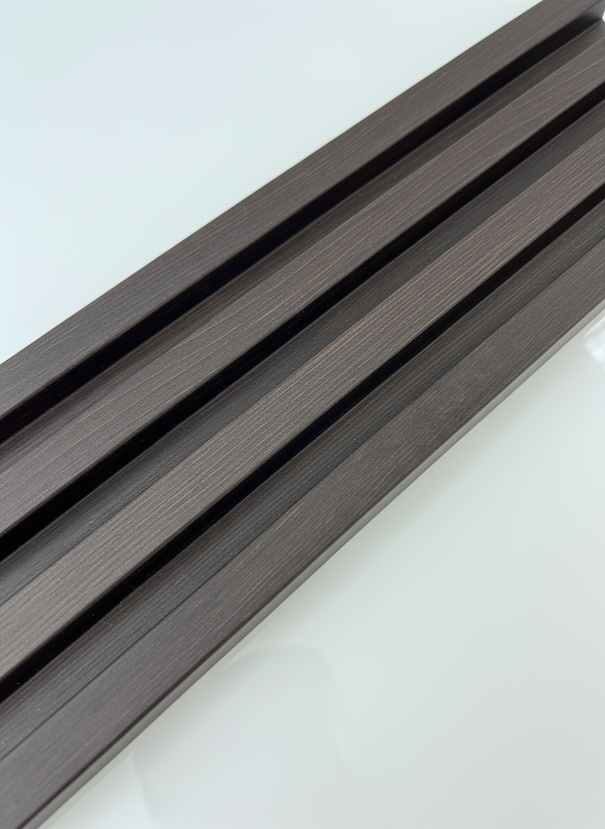 ПВЦ ламела L2 – Венге тъмен дървесен (семпъл)