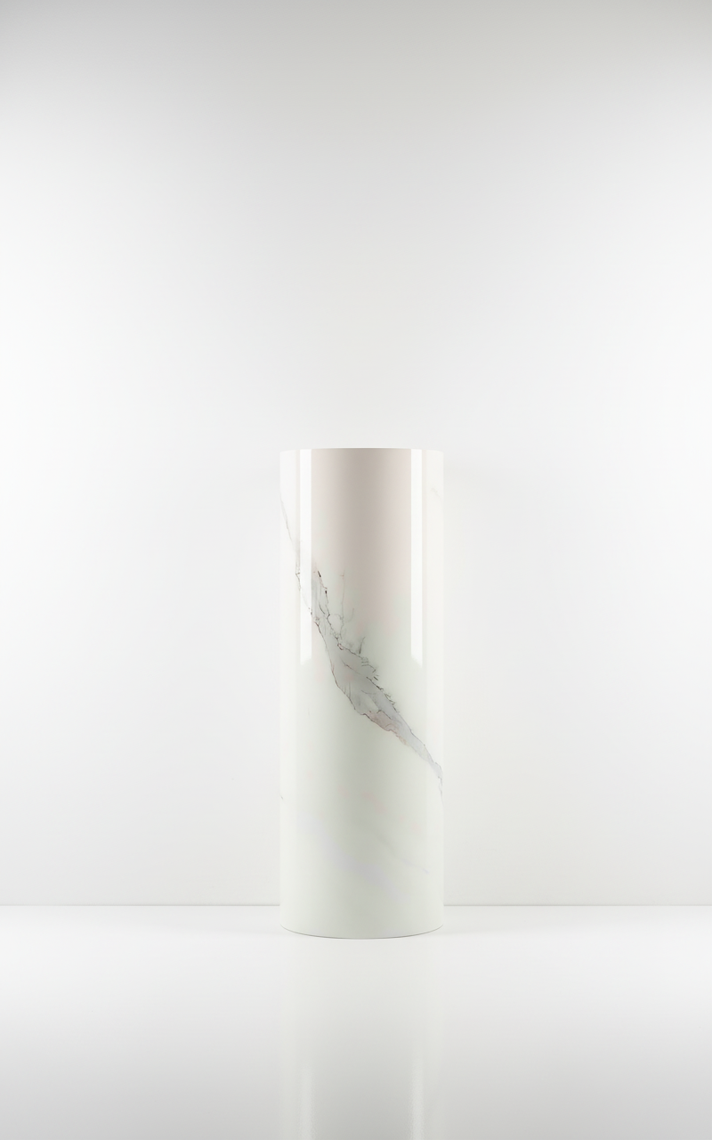 Декоративно самозалепващо фолио – Statuario Vein мрамор, 120×300 см