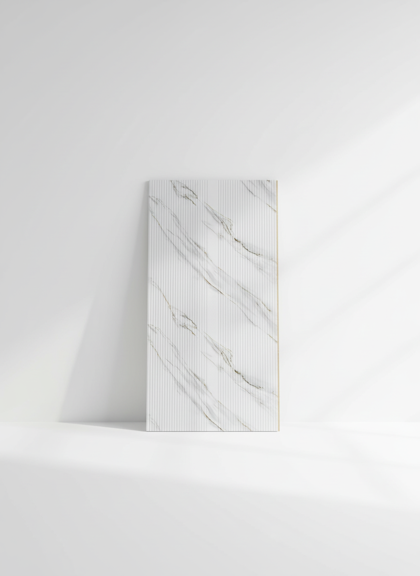 ПВЦ релефен стенен панел 122×244 см – Бял мрамор златни жилки