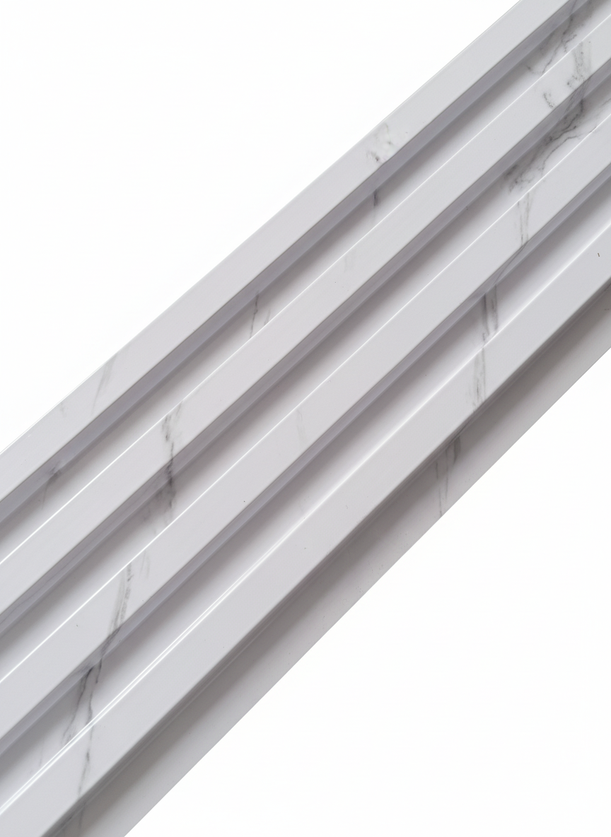 ПВЦ ламела L2 – Светъл мрамор, гланц (тесен профил)