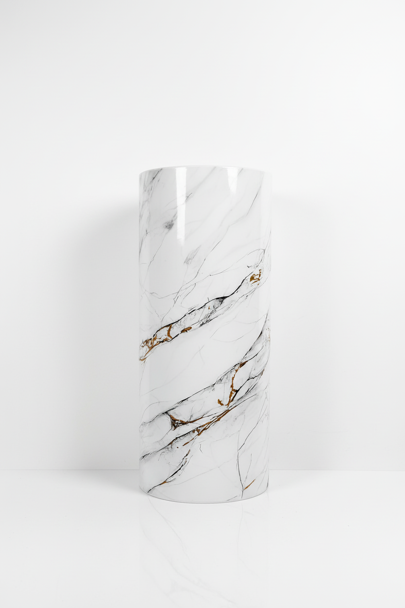 Декоративно самозалепващо фолио – Calacatta Gold, деликатни златни вени (120×300 см)