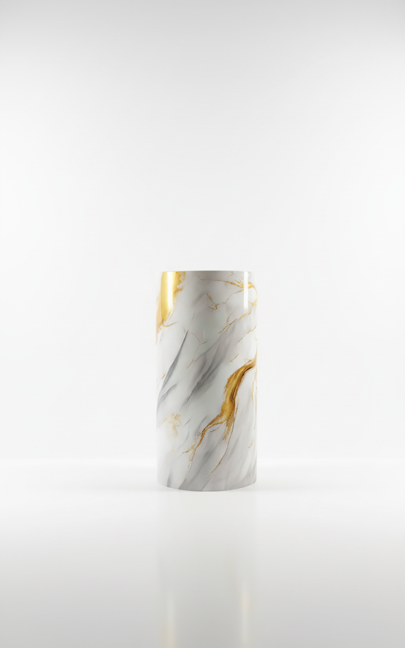 Декоративно самозалепващо фолио – Calacatta Aura Gold, широки златни жили (120×300 см)